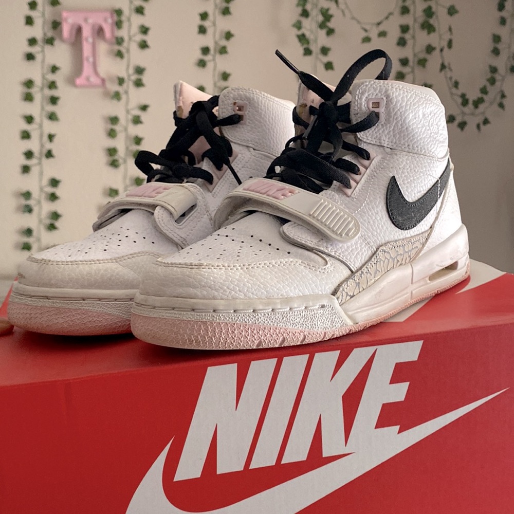 JORDAN LEGACY 312 GS 'WHITE BLACK PINK FOAM'
